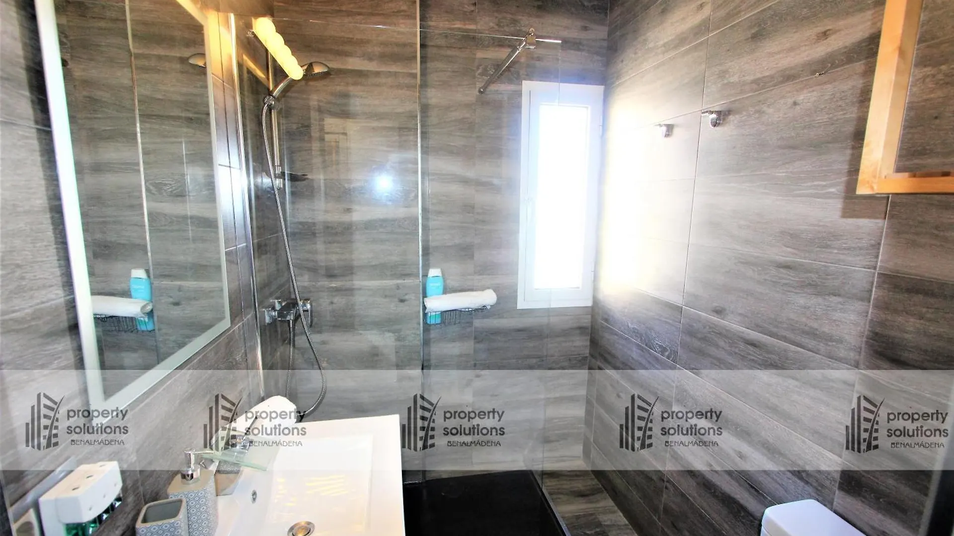 645 Aguila Apartamentos - Vista Al Mar - Cerca De Tren, Restaurantes, Tiendas - Playa A 10 Min Caminando Benalmádena Španělsko
